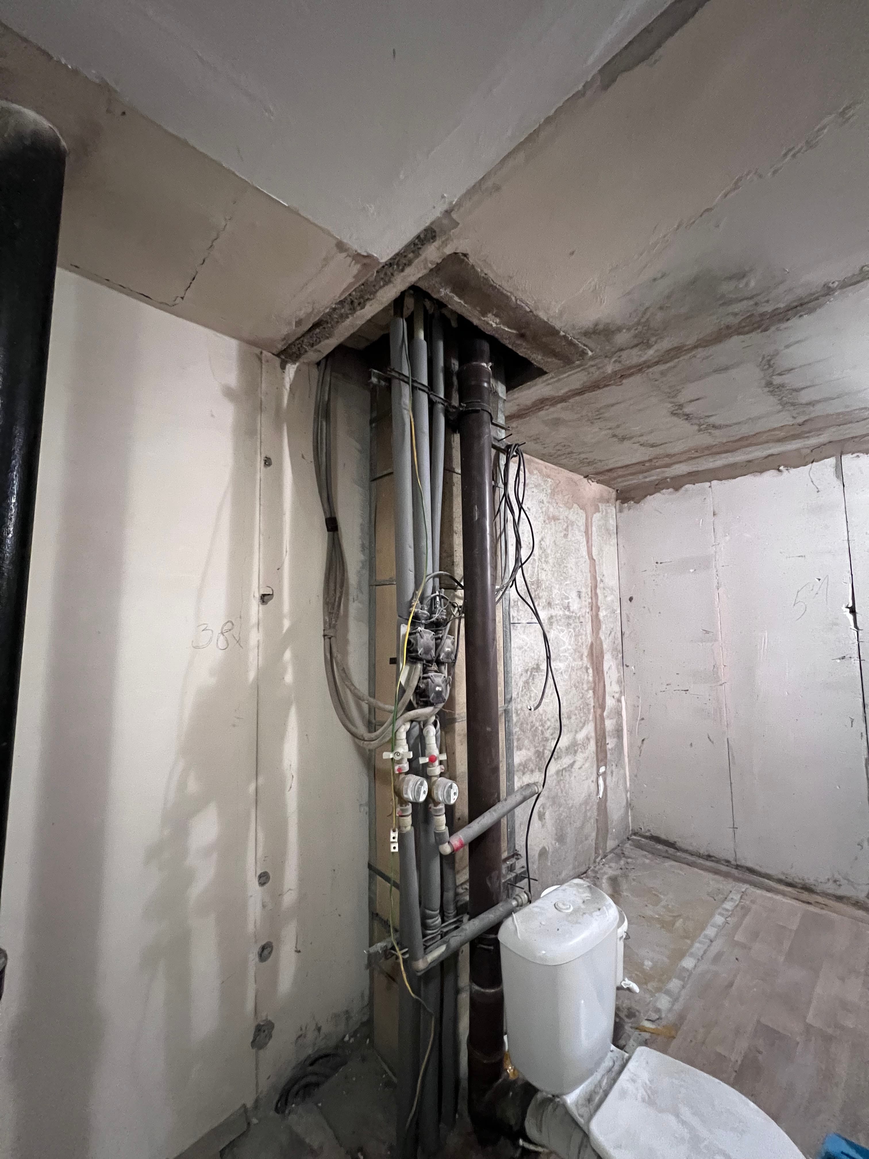 Bohnice panel apartment — full renovation from 3+kk to 3+1 6